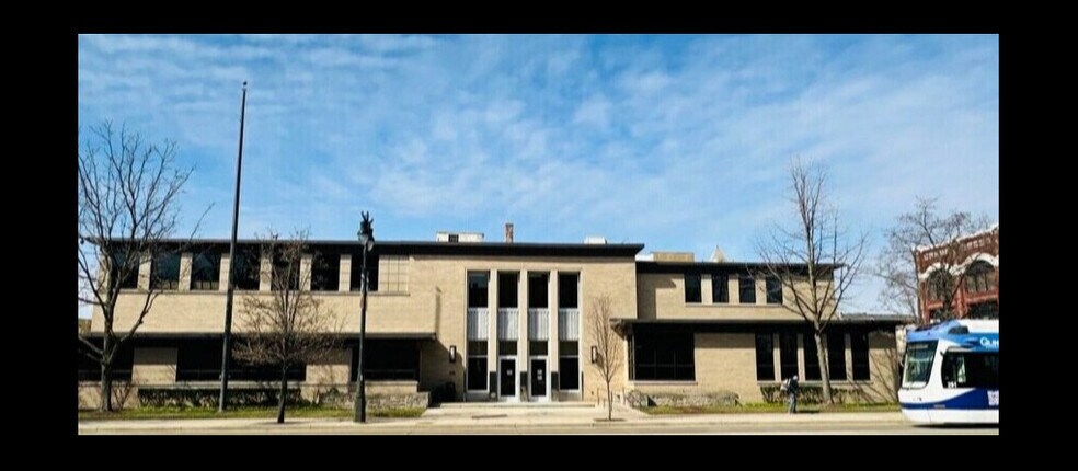Primary Photo Of 4747 Woodward Ave, Detroit Medical For Sale