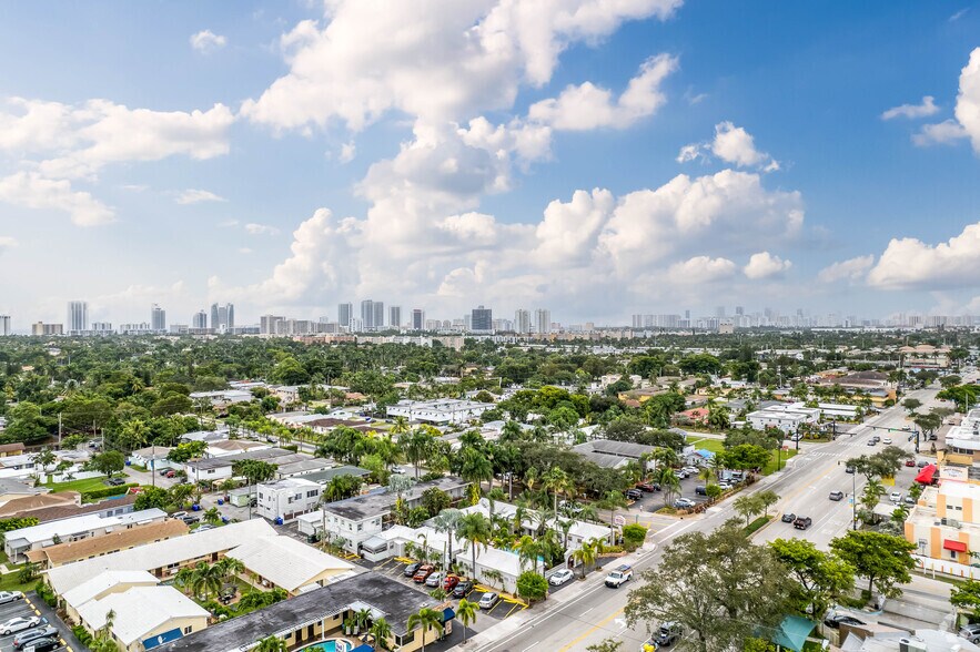 More Photos Of 1219 S Federal Hwy, Hollywood Hotel For Sale