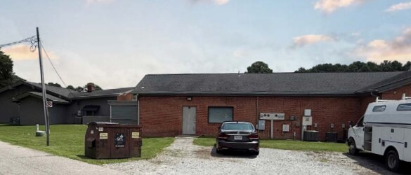 More Photos Of 2897 Bridge Rd, Suffolk Freestanding For Sale