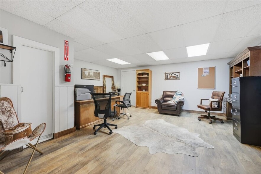 More Photos Of 1215 Meade Ave, Prosser Storefront For Sale