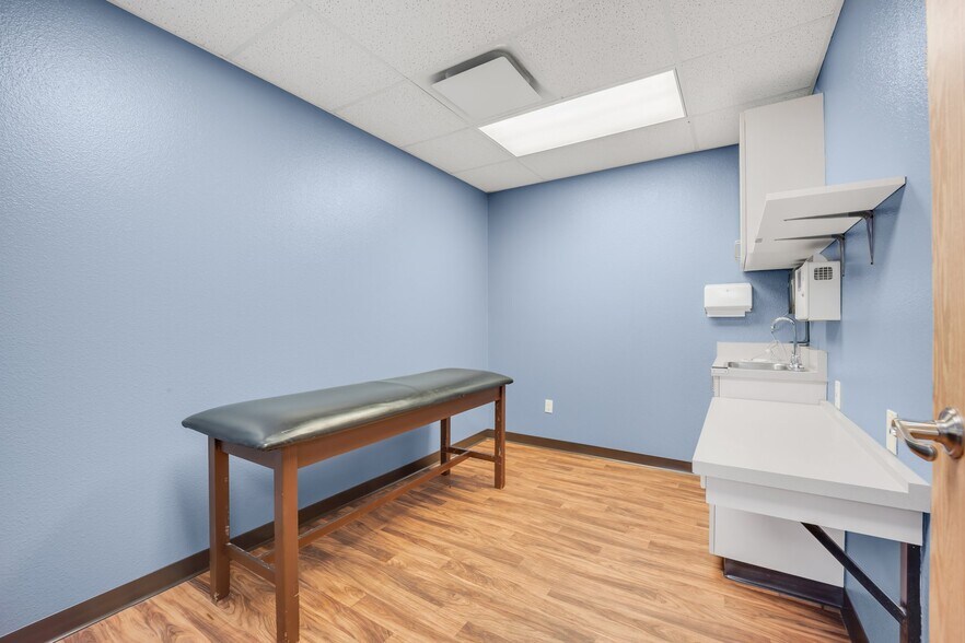More Photos Of 1605 N Union Blvd, Colorado Springs Medical For Sale