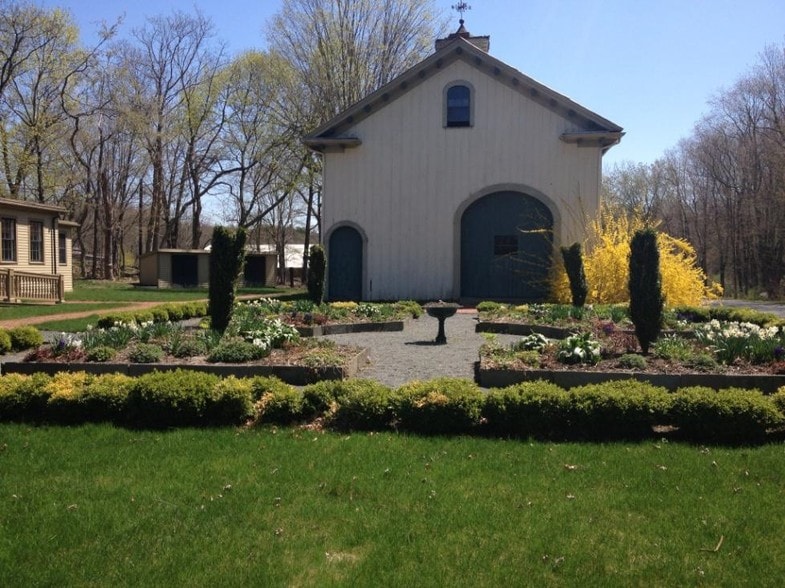 More Photos Of 18 N Main St, Sherborn Office For Lease