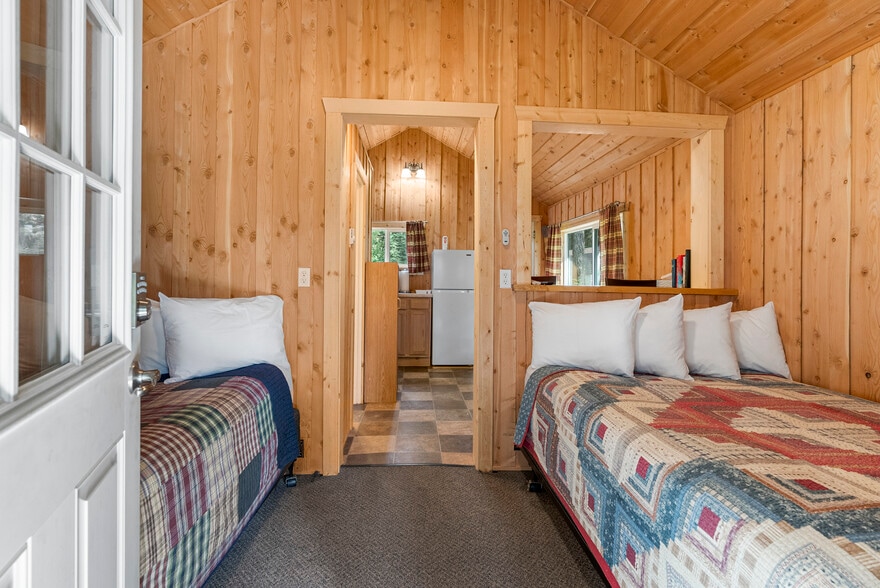 More Photos Of 3481 N Highway 83, Seeley Lake Hotel For Sale