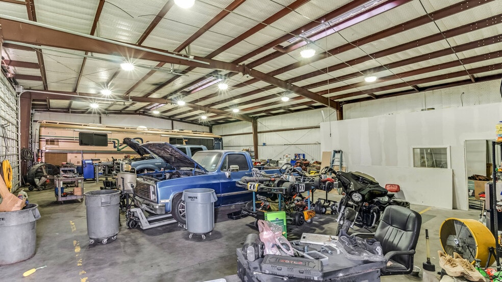 More Photos Of 2925 Fm 1960 Rd, Humble Office For Sale