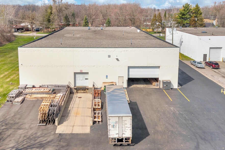 More Photos Of 30881 Beverly Rd, Romulus Warehouse For Sale