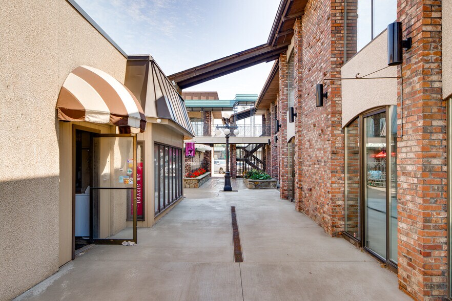 More Photos Of 1014 N Pines St, Spokane Office For Lease