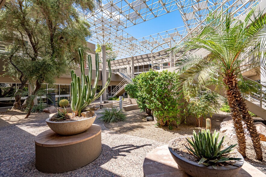 More Photos Of 13951 N Scottsdale Rd, Scottsdale Office For Lease