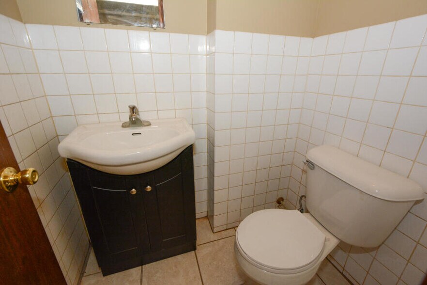 More Photos Of 1112 S 60th St, Milwaukee Daycare Center For Sale