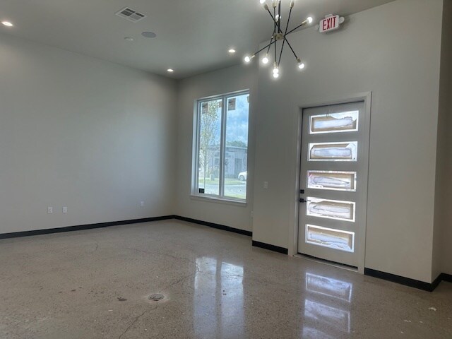 More Photos Of 1010 S Santa Fe Ave, Moore Office For Lease