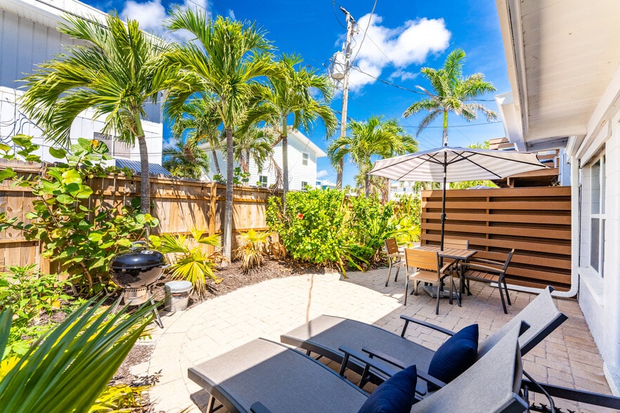 More Photos Of 1130 Gulf Blvd, Englewood Apartments For Sale