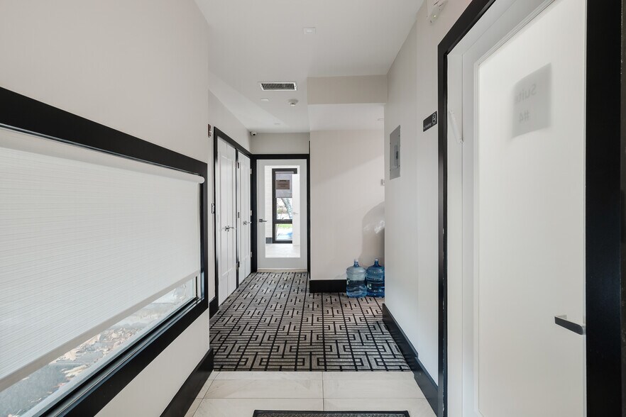 More Photos Of 377 Route 59, Airmont Medical For Lease