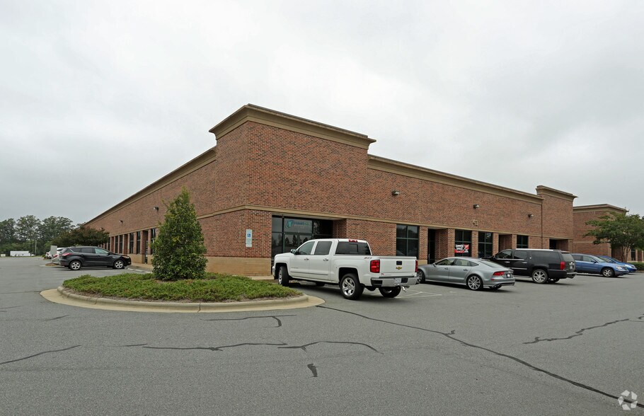 More Photos Of 41 Odell School Rd, Concord Showroom For Lease