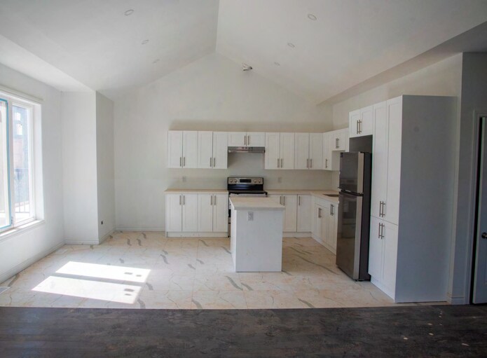 More Photos Of 2700 Mewburn Rd, Niagara Falls Apartments For Sale