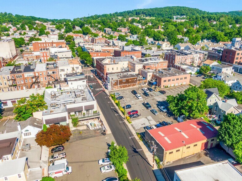 More Photos Of 50-52 Main st, Nyack Flex For Sale