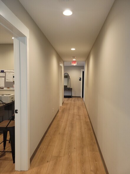 More Photos Of 63 Schinger Ave, Ridgeland Light Distribution For Lease