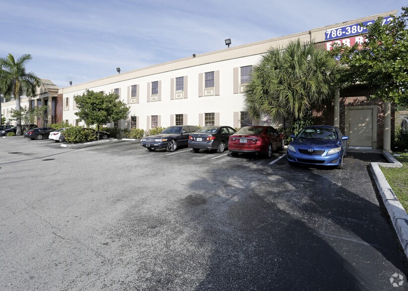More Photos Of 99 NW 183rd St, North Miami Beach Office For Sale