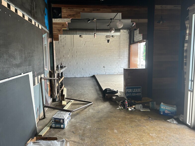 More Photos Of 120-126 Oakland ave, Decatur General Retail For Lease