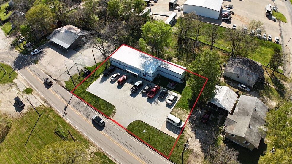 More Photos Of 118 Emory Sr, Trinity Distribution For Sale