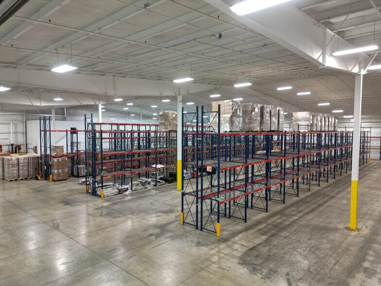 More Photos Of 1887 Cottage St, Ashland Warehouse For Lease