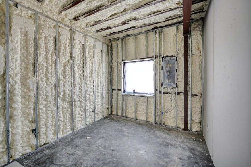 More Photos Of 2811 S County Road 1257, Midland Warehouse For Sale