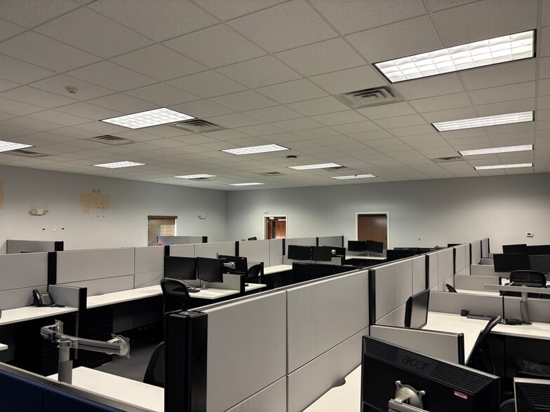 More Photos Of 126 Access Rd, Gaston Flex For Lease