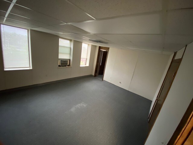 More Photos Of 20 Maple St, Springfield Office For Sale