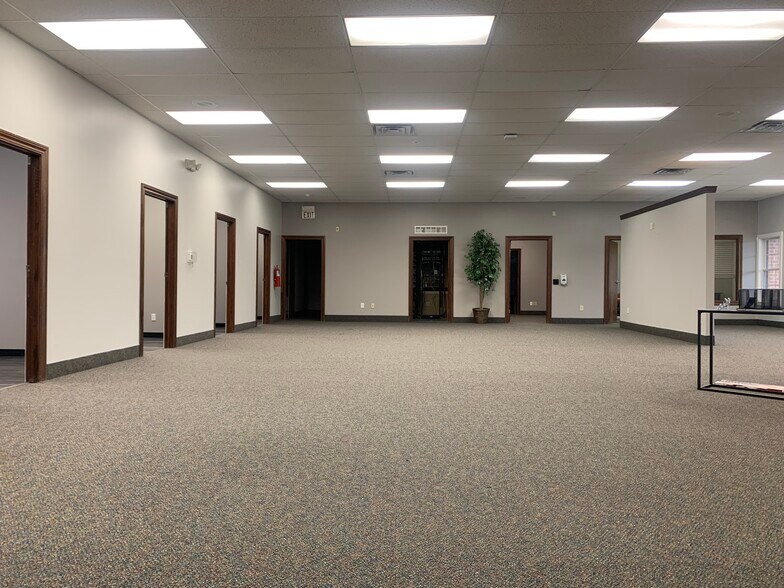 More Photos Of 4845 Fulton Dr NW, Canton Office For Lease