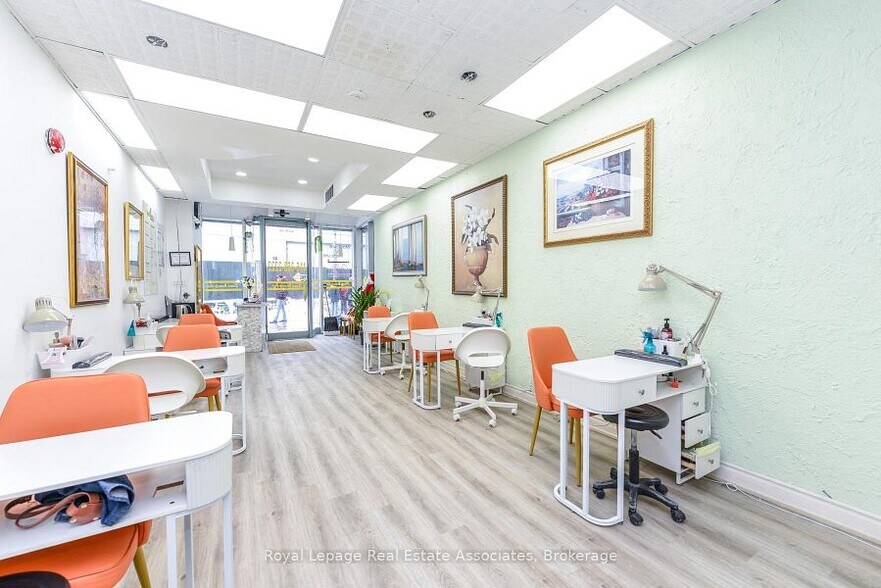 More Photos Of 645 King St W, Toronto Office For Lease