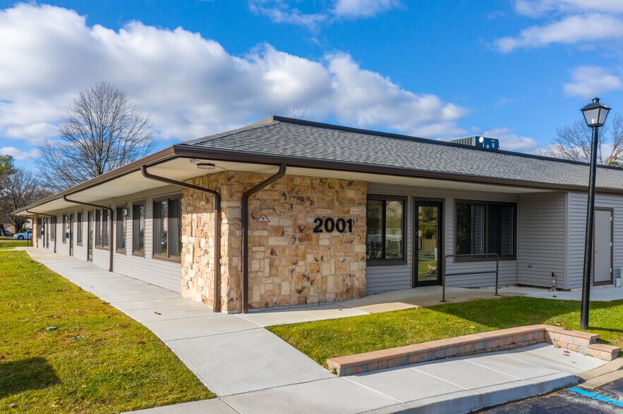 More Photos Of 1002-2001 Lincoln Dr W, Marlton Office For Lease
