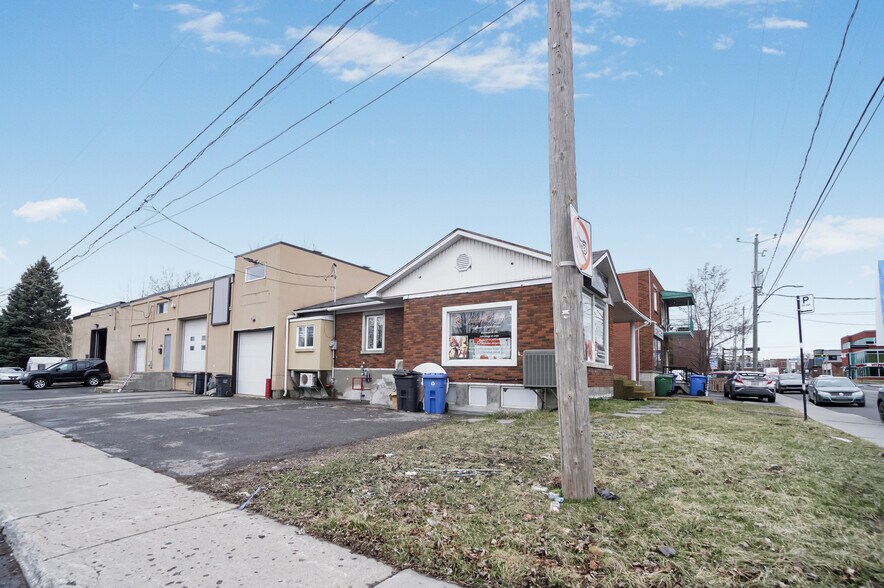 More Photos Of 1335 Boul Sainte-Foy, Longueuil Freestanding For Sale