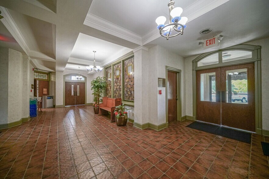 More Photos Of , Rockford Office For Sale