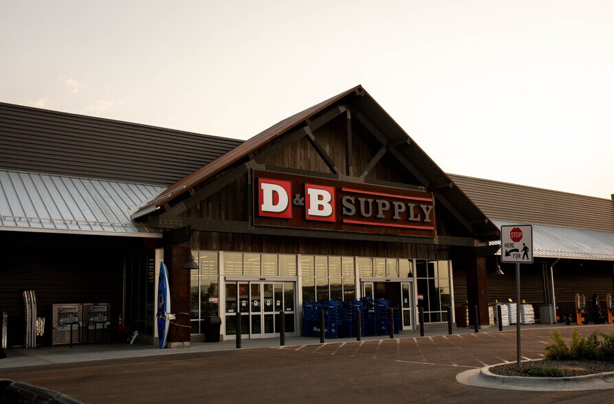 More Photos Of 805 Saddle Ave, Caldwell Storefront For Lease