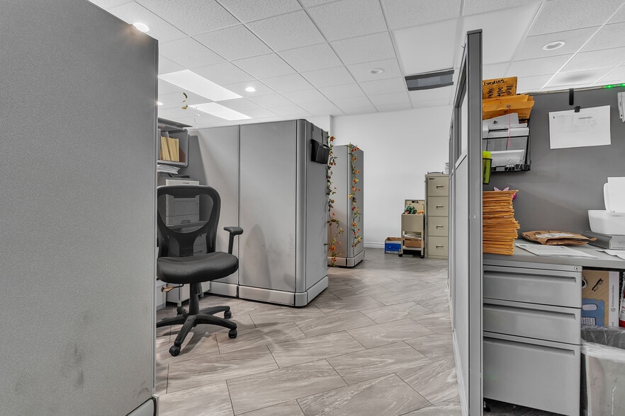 More Photos Of 10325 Central Ave, Montclair Auto Dealership For Lease