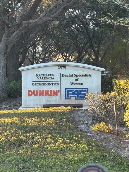 More Photos Of 2575 Glades Cir, Weston Restaurant For Sale