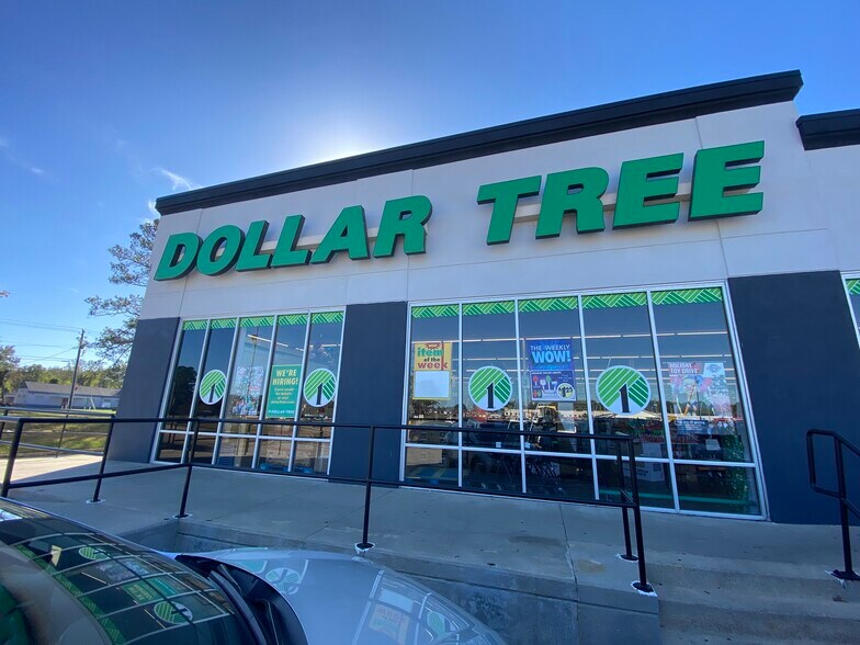 Primary Photo Of 921-939 Hwy 35 S, Forest Unknown For Sale