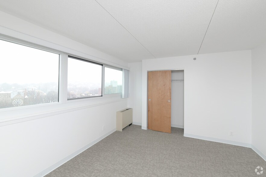 More Photos Of 1371 Beacon St, Brookline Apartments For Lease