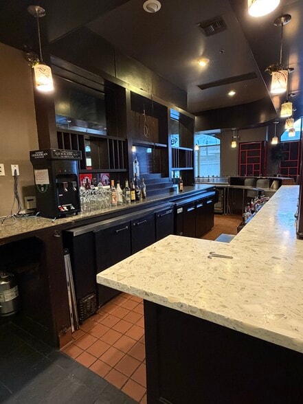 More Photos Of 71680 US Highway 111, Rancho Mirage Unknown For Lease