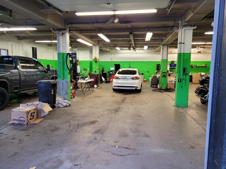 More Photos Of 559 N Hastings Way, Eau Claire Research And Development For Sale