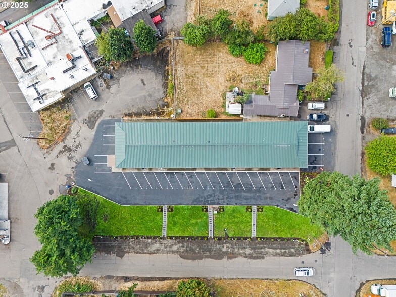 More Photos Of 10701 NE 59th St, Vancouver Apartments For Sale