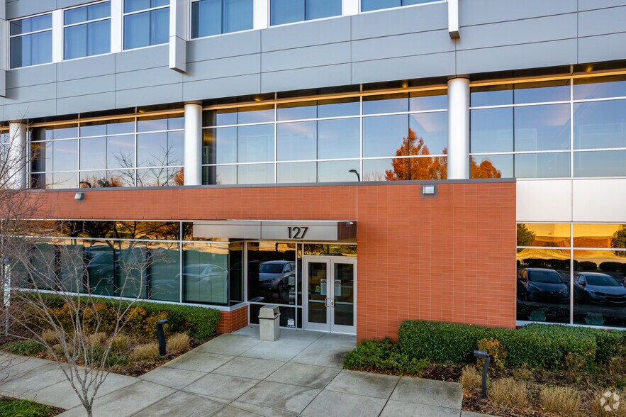 More Photos Of 127 International Dr, Franklin Office For Sale
