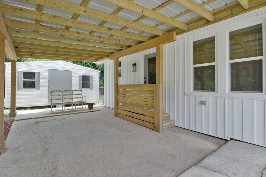 More Photos Of 6682 Ravine St, Milton Office Residential For Sale
