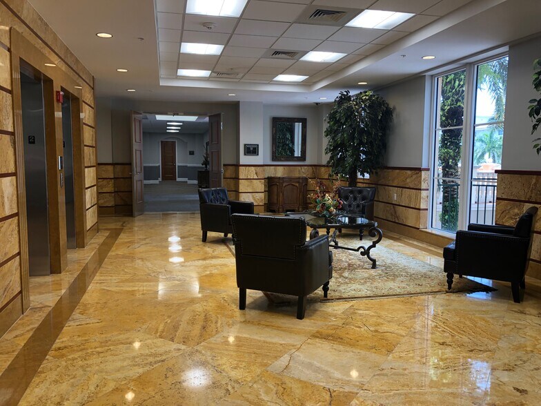 More Photos Of 1500 Gateway Blvd, Boynton Beach Office For Lease