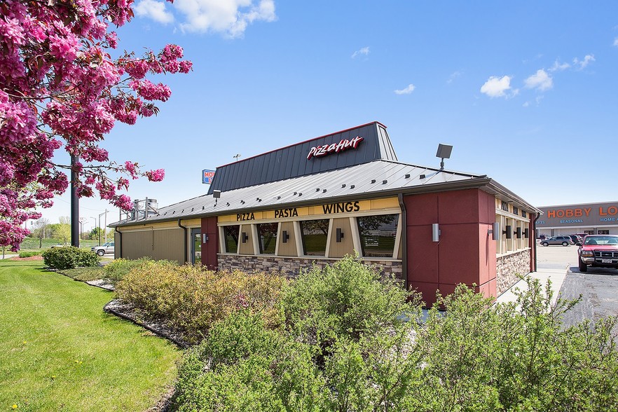 Primary Photo Of 1120 S Koeller St, Oshkosh Restaurant For Sale