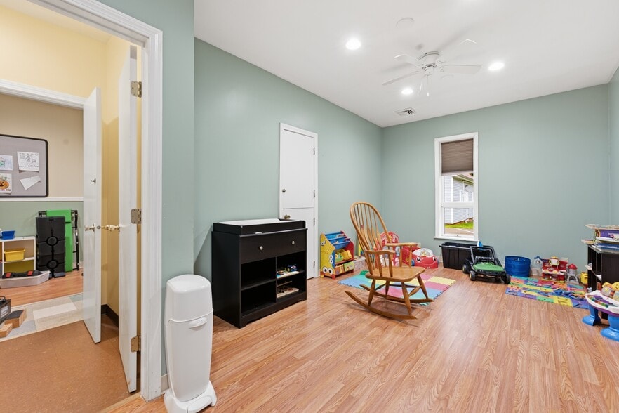 More Photos Of 331 Silver St, Greenfield Religious Facility For Sale