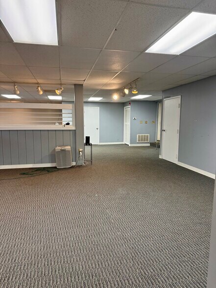 More Photos Of 3712 MacCorkle Ave SE, Charleston Storefront For Sale