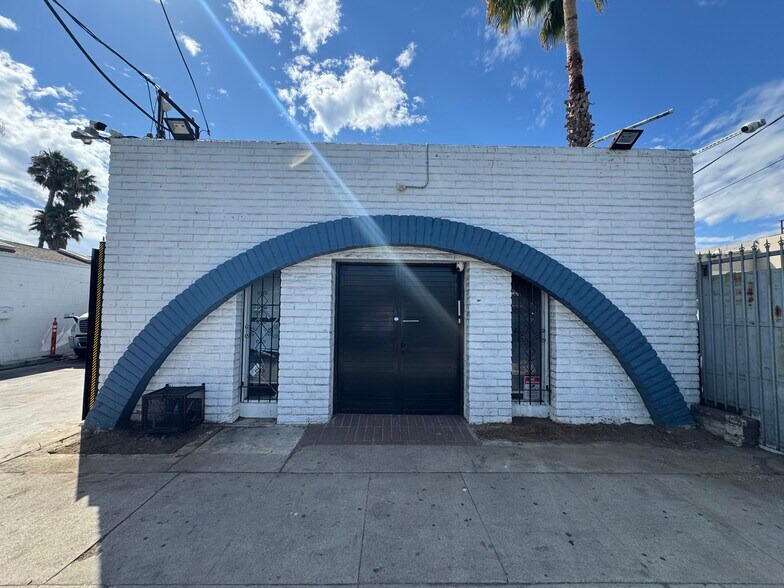 More Photos Of 14640-14644 Keswick St, Van Nuys Light Manufacturing For Sale