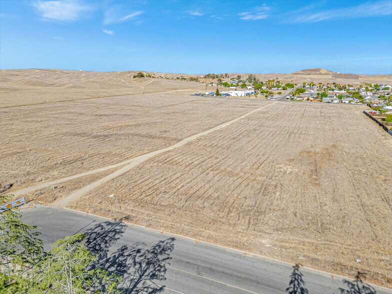 More Photos Of 613 1st ave, Avenal Land For Sale