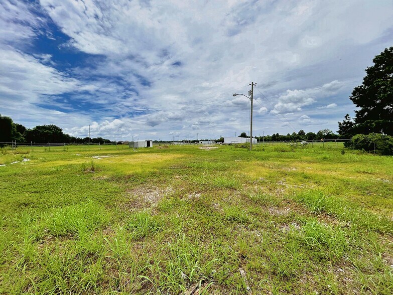 More Photos Of 120 W Peak Blvd, Muskogee Freestanding For Sale