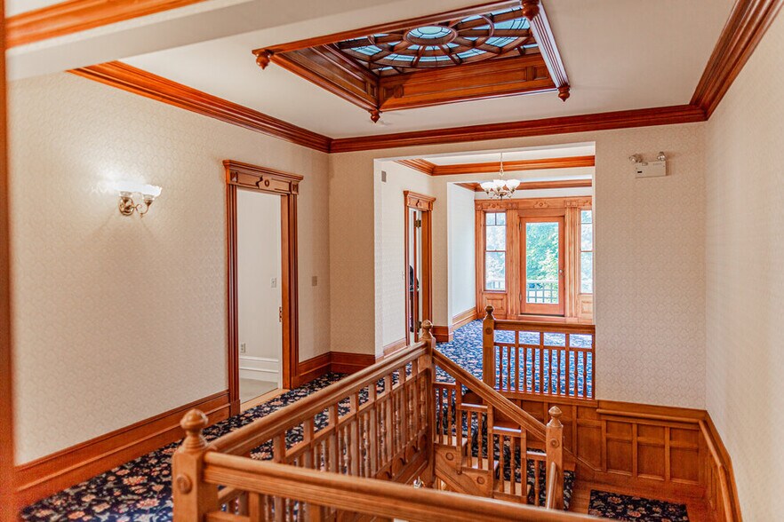 More Photos Of 404 County St, New Bedford Office For Sale