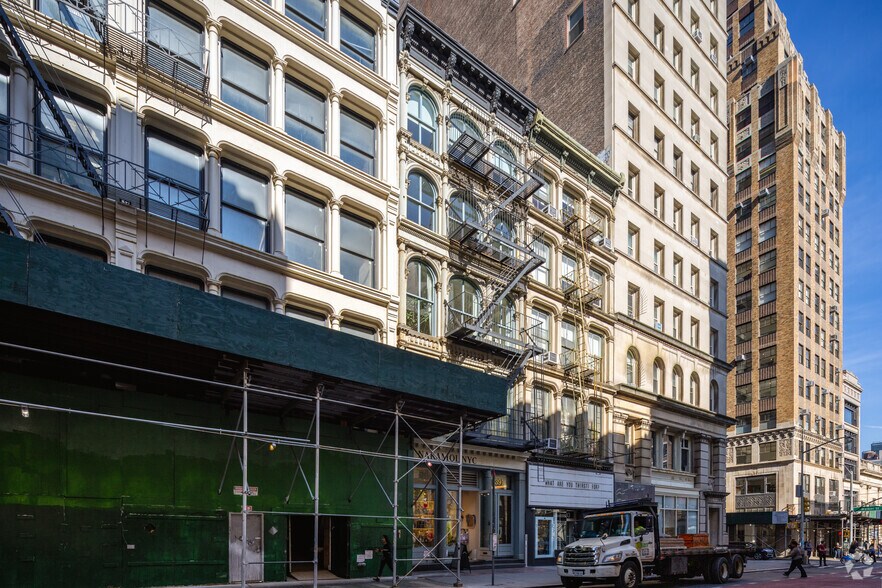 More Photos Of 391 Broadway, New York Multifamily For Sale